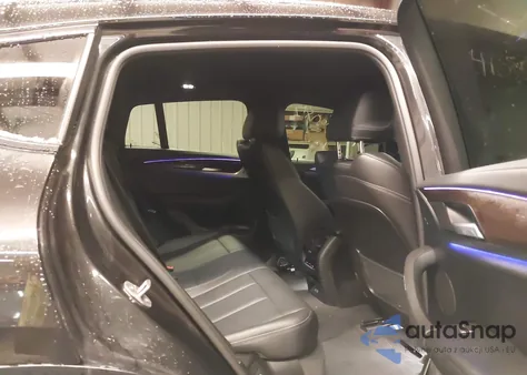 2022 BMW X4 M40I z USA, uszkodzony, nr VIN 5UX43DT01N9K09437